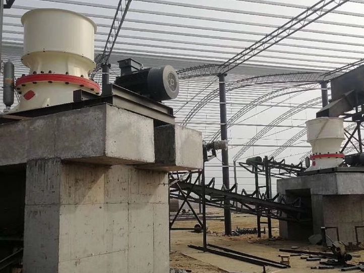Одноцилиндровая конусная дробилка